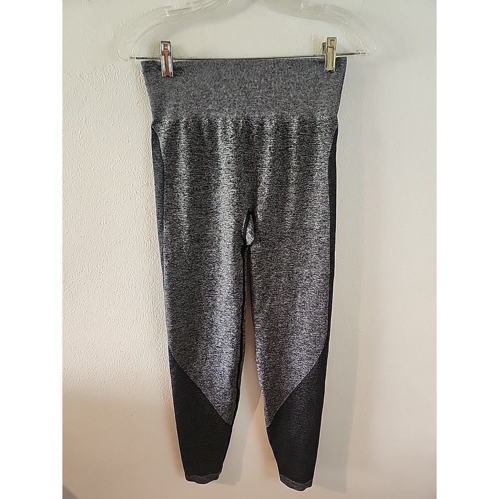 Victoria Secret PINK Seamless Classic Leggings, Gray, Size Medium High Waist